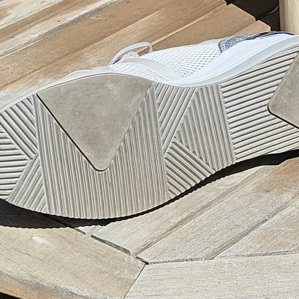 Michael Kors Liv Trainer Wedge White and Silver sneakers Size 10